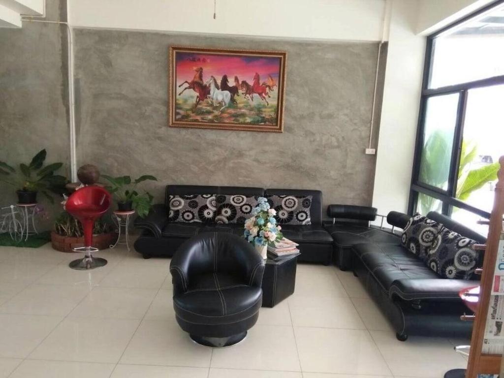 فندق بورنسيري سيساكيت Sisaket المظهر الخارجي الصورة